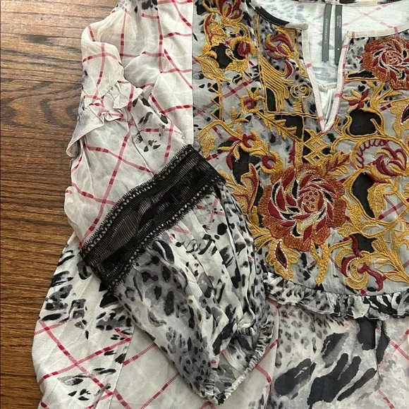 Anthropologie Embroidered Floral Patchwork Top - Picture 3 of 5